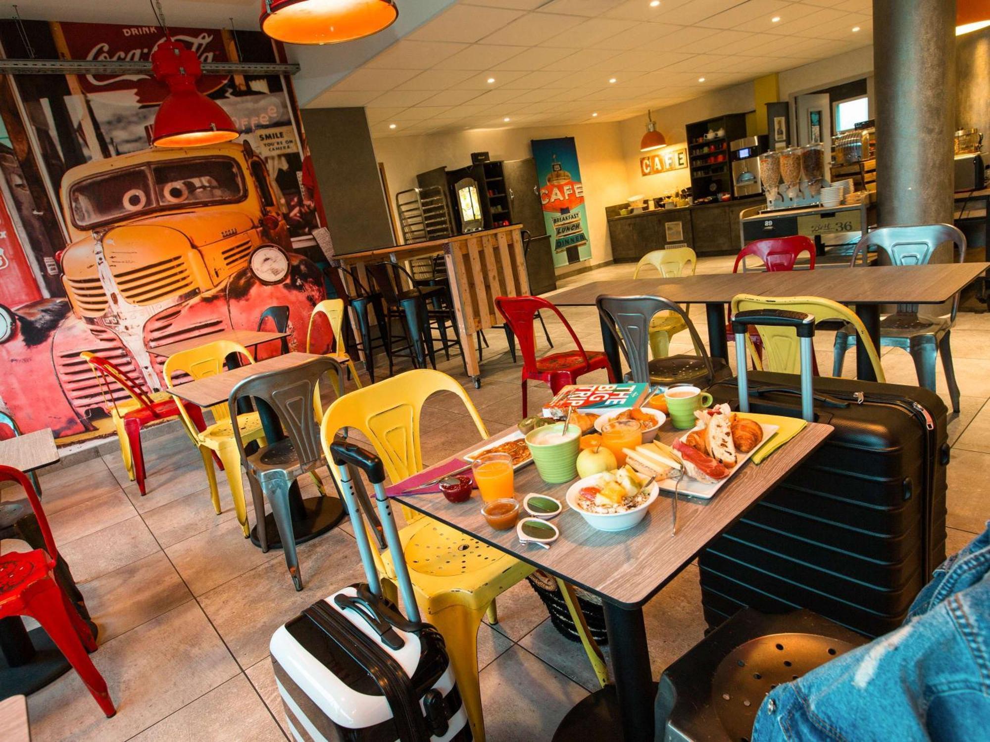 Отель Ibis Styles Вьерзон Экстерьер фото