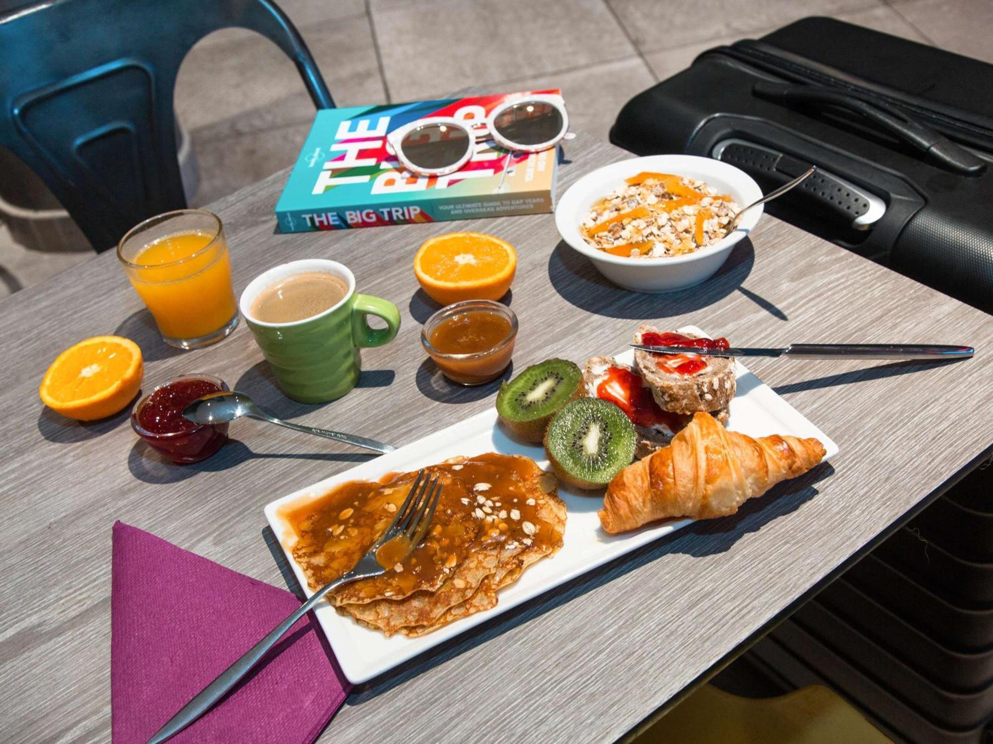Отель Ibis Styles Вьерзон Экстерьер фото