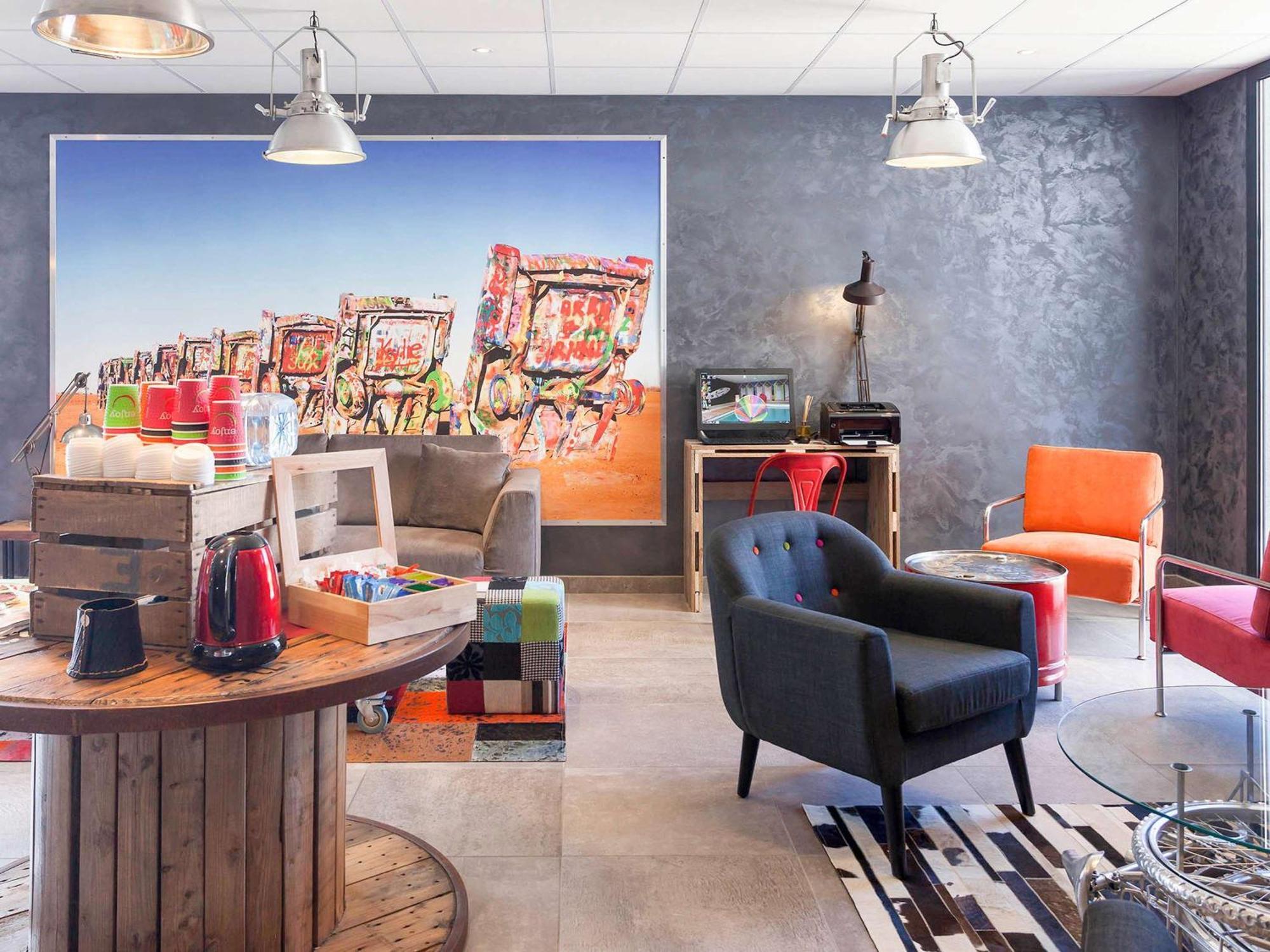 Отель Ibis Styles Вьерзон Экстерьер фото