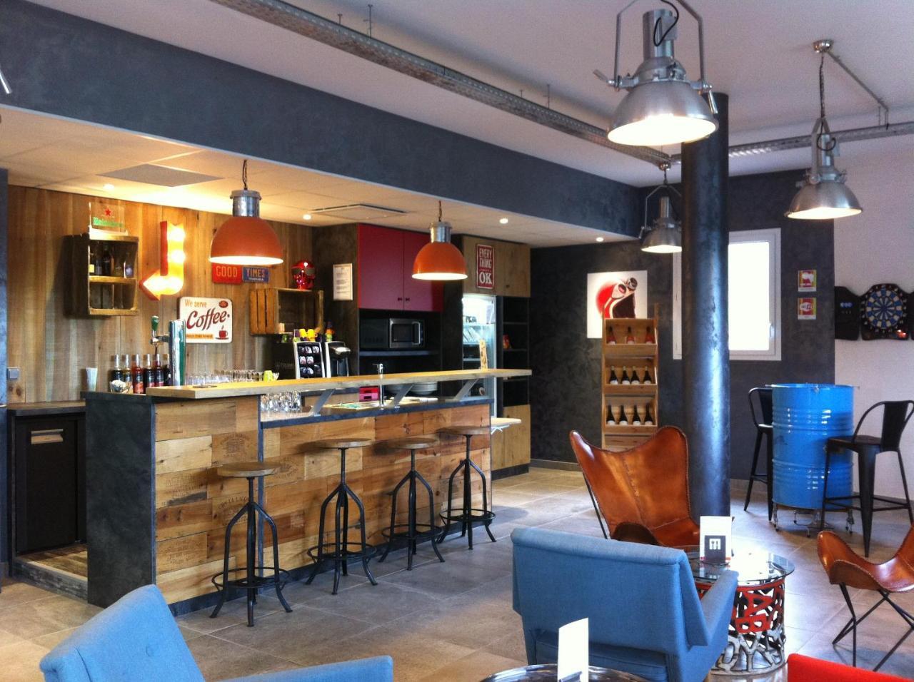 Отель Ibis Styles Вьерзон Экстерьер фото
